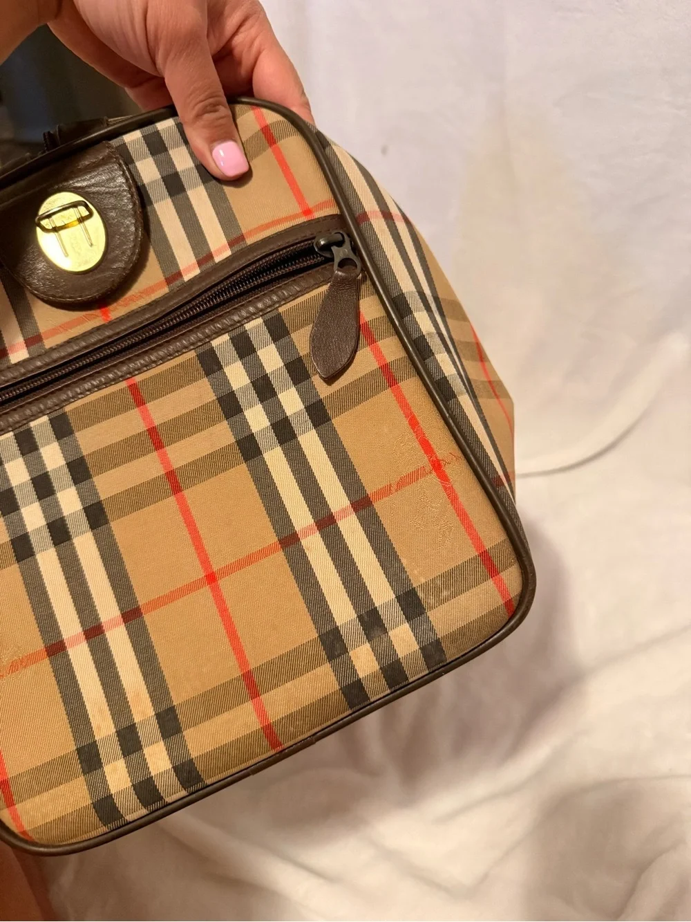 Burberry Boston Travel Bag With Removable Adjustable Strap And Lock And Key